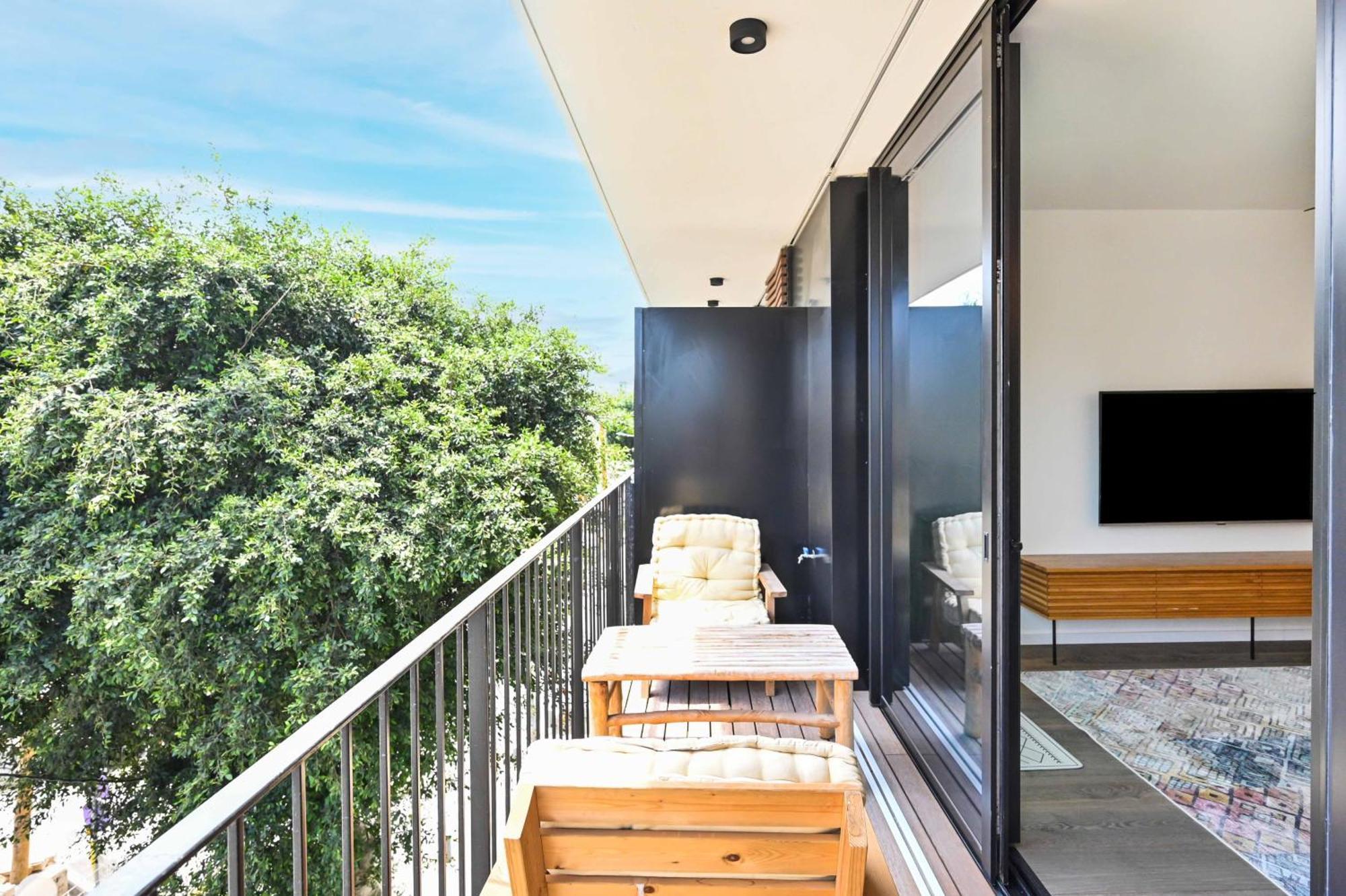 Peace & Vibes 2br By Holyguest Tel-Aviv